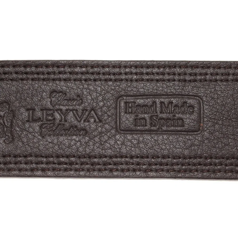 Leyva NWT Classic Belt Size 110 (US 42) in Brown Pebbled Leather Made in Spain